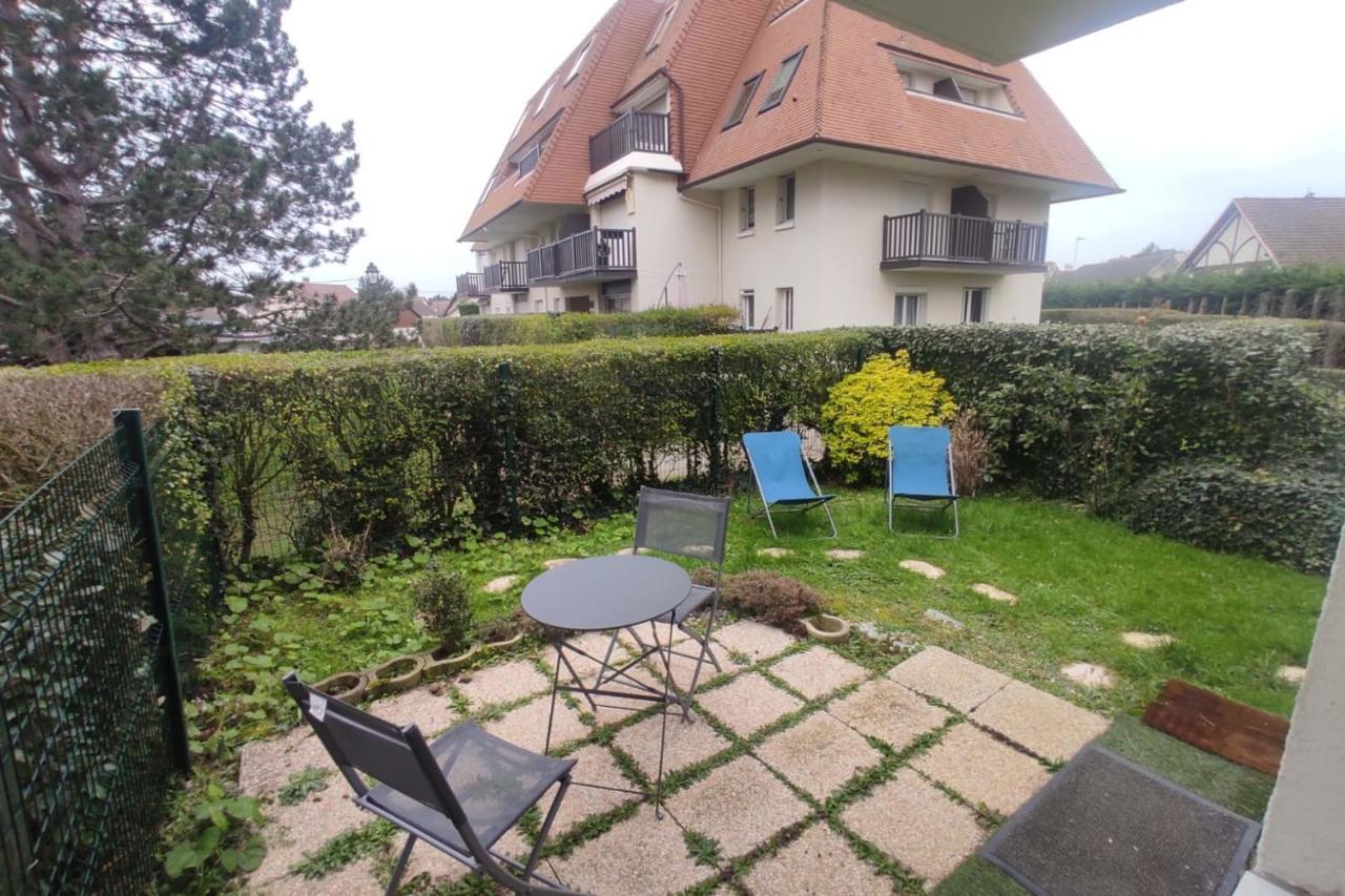 Appartamento 37M With Terrace And Garden Near The Sea Cabourg Esterno foto